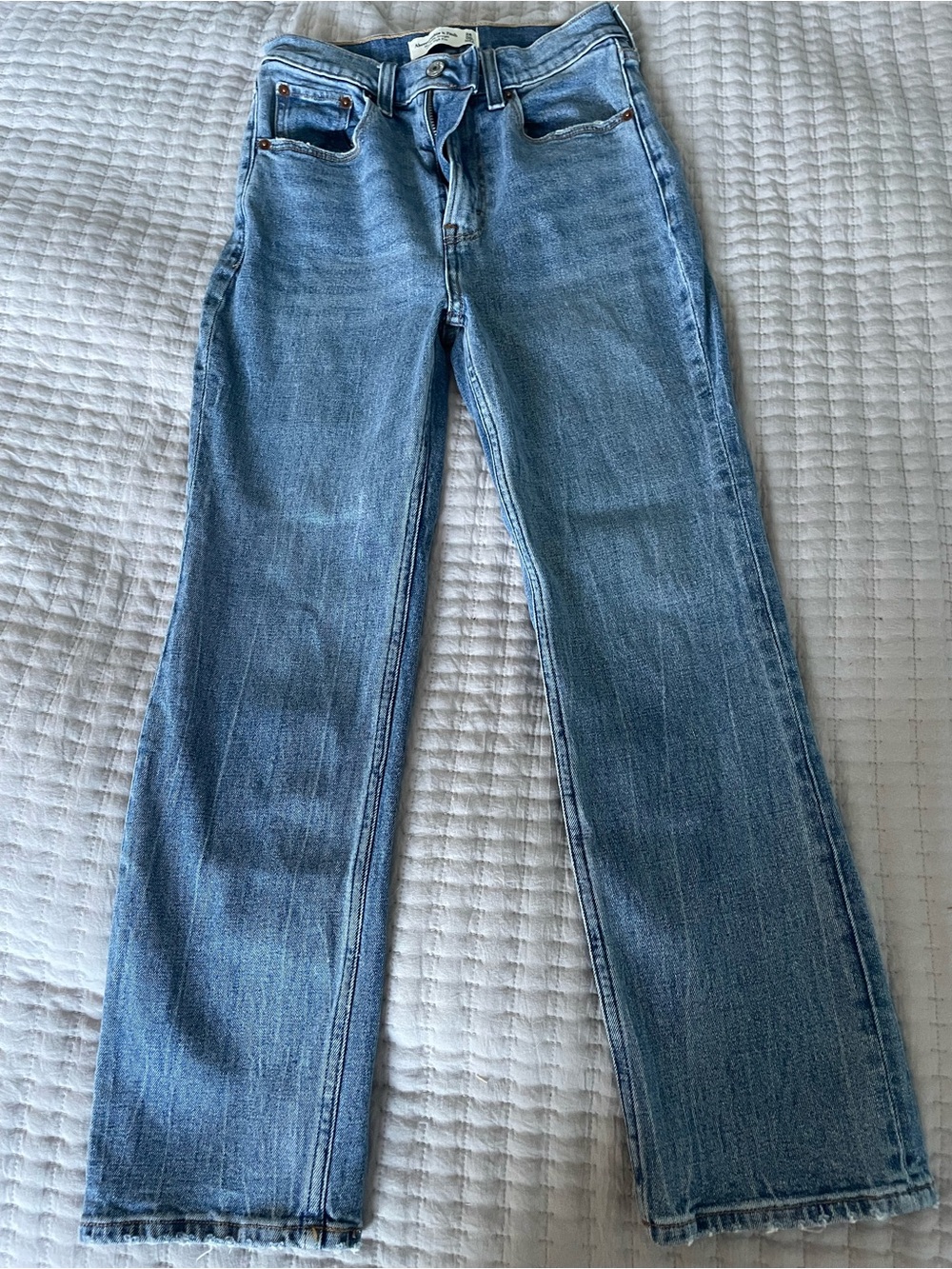 Abercrombie & Fitch The Ankle Straight Ultra High Rise Jeans — Size 24/00